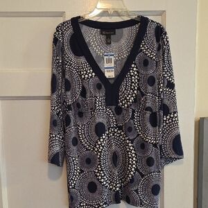 Black and White Patterned Women's Top